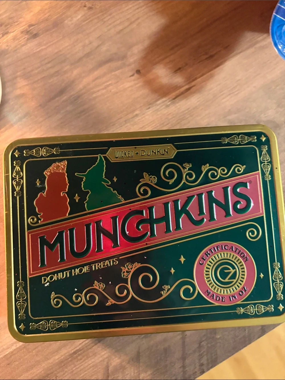 Munchkins Donut Hole Treats Tin - Green and Red